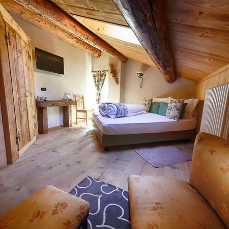 Agriturismo Baita De L'All Isolaccia Eksteriør billede