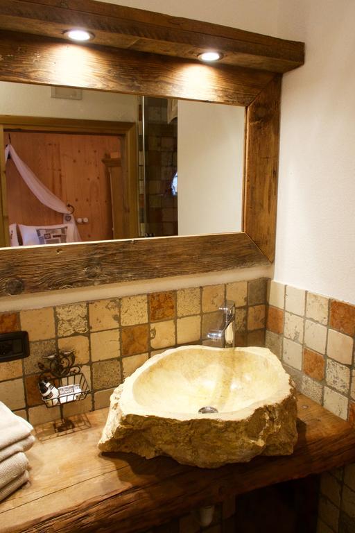 Agriturismo Baita De L'All Isolaccia Eksteriør billede