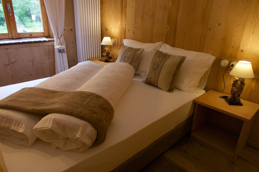 Agriturismo Baita De L'All Isolaccia Eksteriør billede