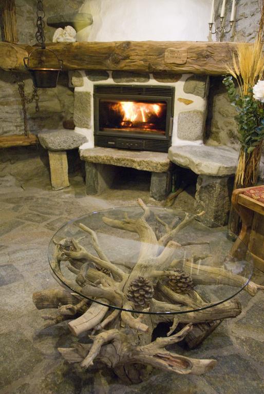 Agriturismo Baita De L'All Isolaccia Eksteriør billede
